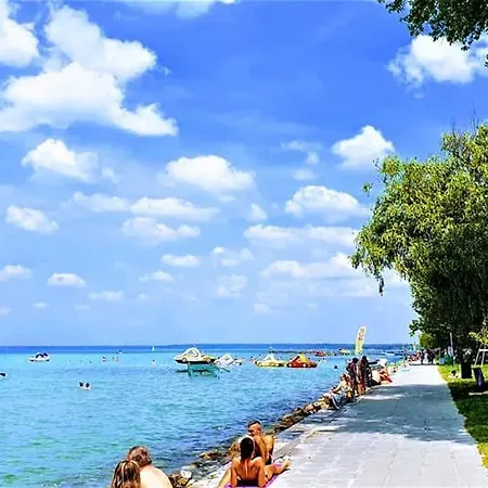 Balancaa Beach - Vizparti, Teraszos, Kertkapcsolatos Apartman Az Aranyparton Apartmán Siófok