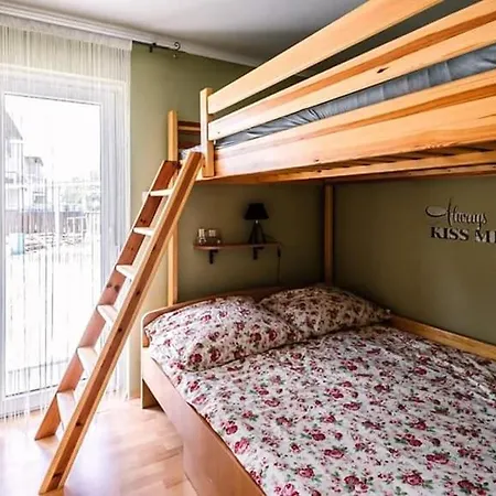 Balancaa Beach - Vizparti, Teraszos, Kertkapcsolatos Apartman Az Aranyparton Siófok