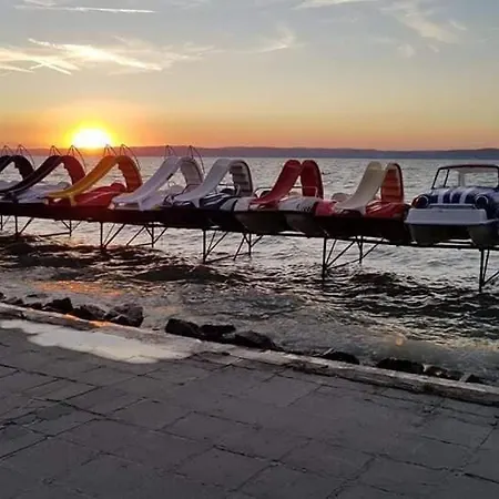 Balancaa Beach - Vizparti, Teraszos, Kertkapcsolatos Apartman Az Aranyparton Apartmán Siófok